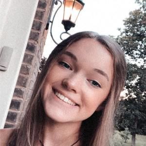 Meet your Posher, Nina